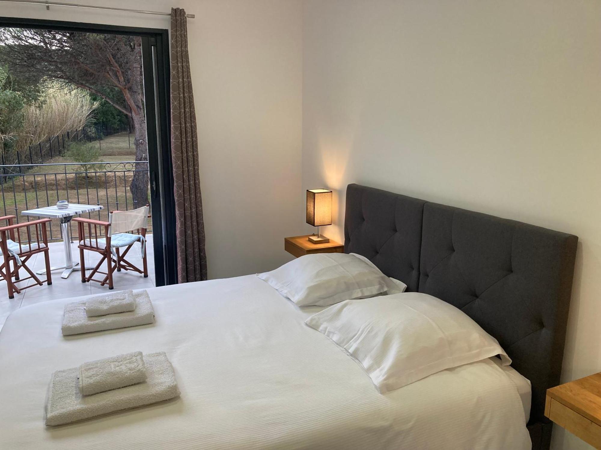 Loumar Bed & Breakfast *